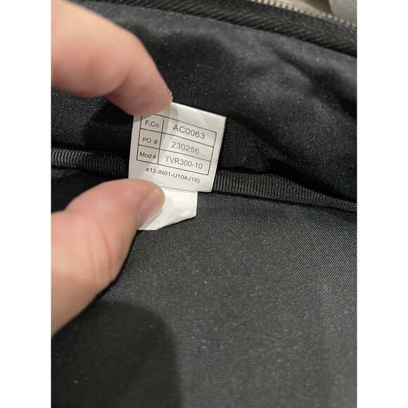 Targus Laptop Bag TVR300-10 15.4 Premiere Canvas Notebook Tablet Case - Picture 4 of 8